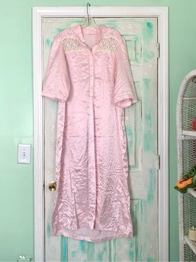 Vintage Jodie Arden Intimates Baby Pink Satin Lace Nightgown